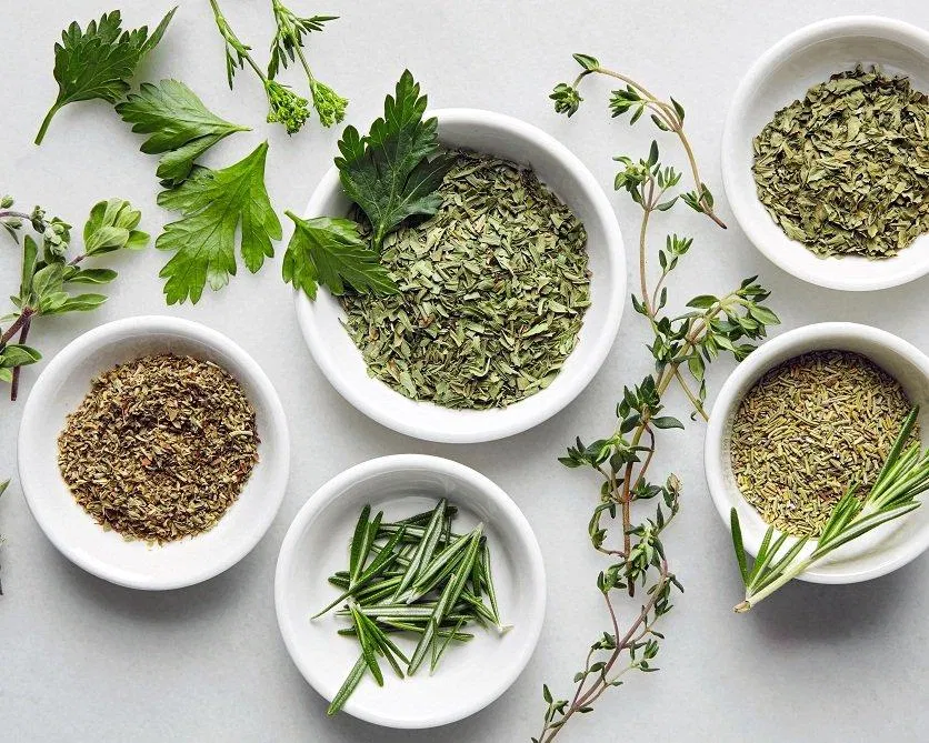 Các loại thảo mộc gia vị có thể bổ sung chất chống oxi hóa hằng ngày cho da (Ảnh: Internet). Các loại thảo mộc gia vị có thể bổ sung chất chống oxi hóa hằng ngày cho da (Ảnh: Internet).