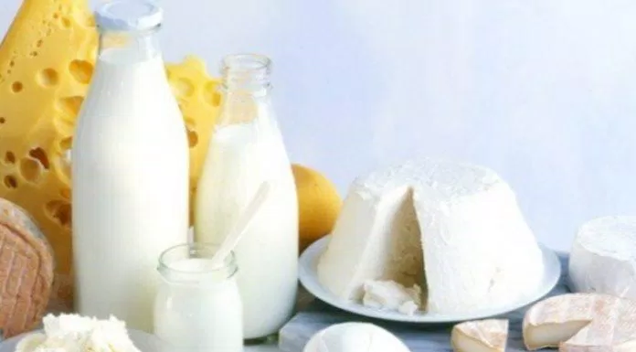 Tránh các thực phẩm có nguồn gốc từ sữa (Ảnh: Internet).