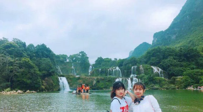 Phong cảnh đẹp hữu tình của thác Bản Giốc (Nguồn: Kim Cúc). Phong cảnh đẹp hữu tình của thác Bản Giốc (Nguồn: Kim Cúc).