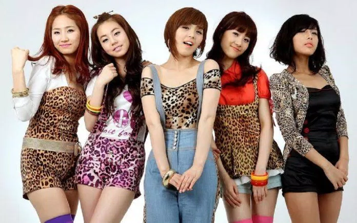 Đội hình Wonder Girls sau khi bổ sung Yubin (Nguồn: Internet). Đội hình Wonder Girls sau khi bổ sung Yubin (Nguồn: Internet).
