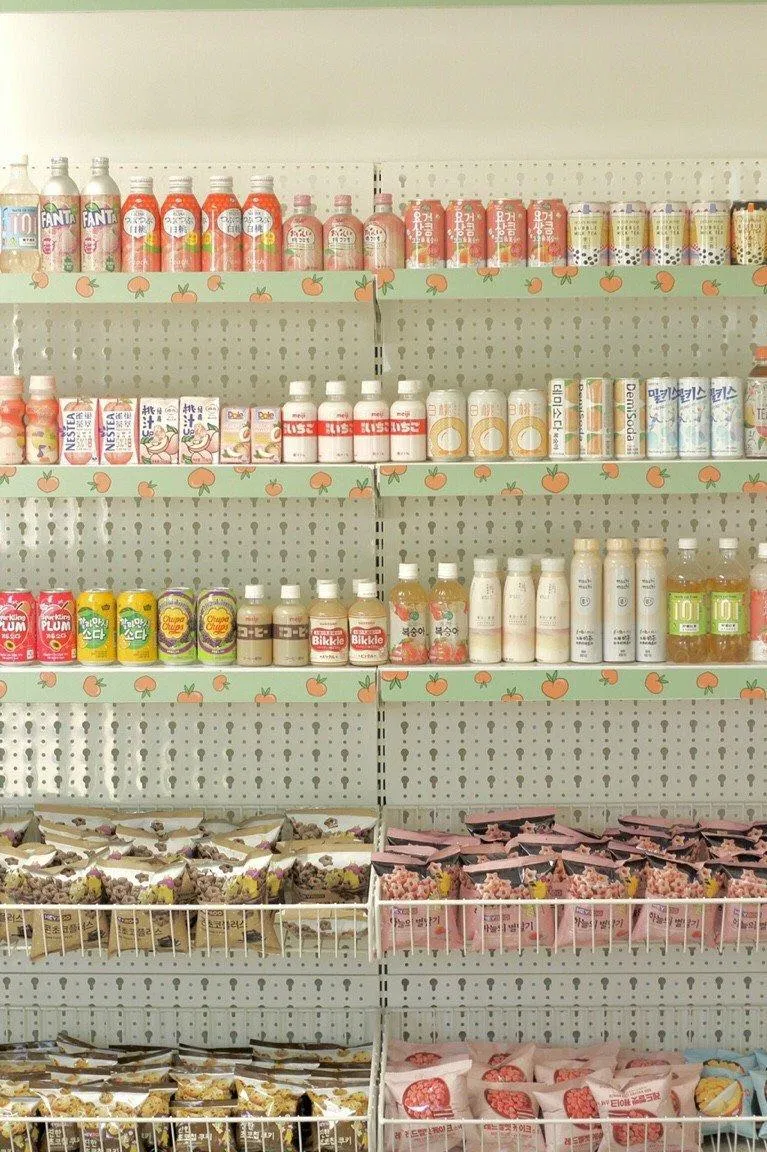 Ngoài ra còn có khá nhiều loại nữa cũng như bim bim cho mọi người lựa chọn nè.