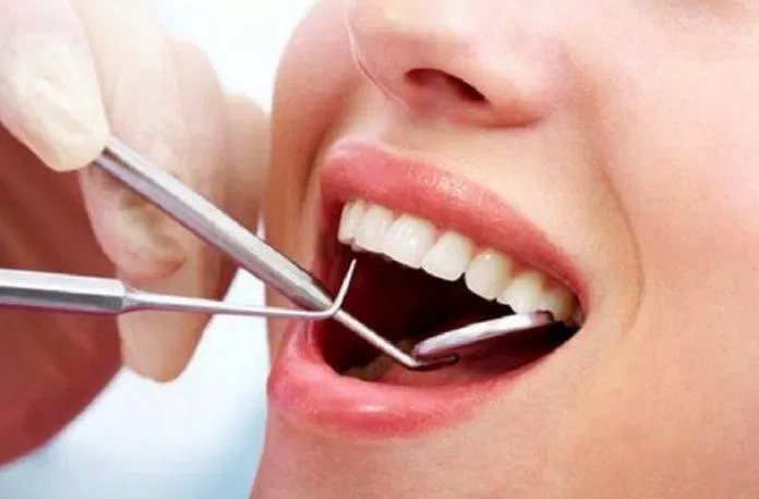 Những người đang mắc các bệnh về máu cần hết sức chú ý khi nhổ răng (Ảnh: Internet). Những người đang mắc các bệnh về máu cần hết sức chú ý khi nhổ răng (Ảnh: Internet).