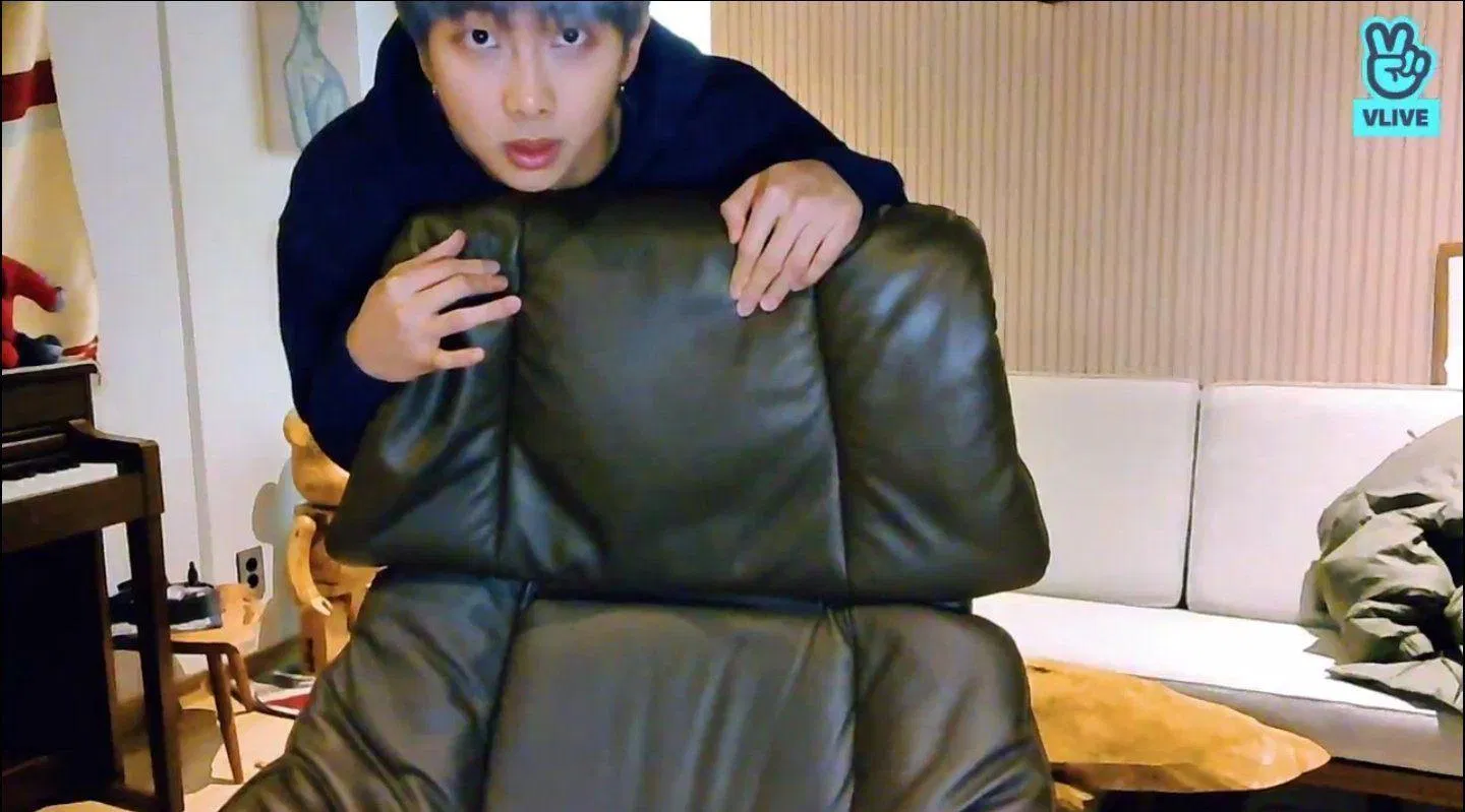 Background học online hài hước, chất lượng dành cho các fan KPOP. (Ảnh: Internet) Background học online hài hước, chất lượng dành cho các fan KPOP. (Ảnh: Internet)