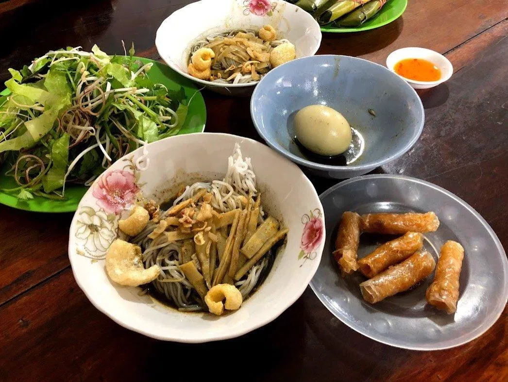 Món bún cua của quán, (Ảnh: Internet)