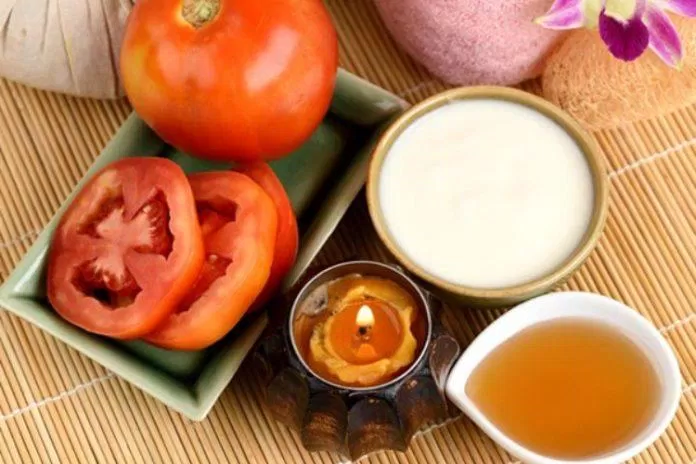 Ngăn ngừa và làm chậm quá trình lão hóa nhờ mặt nạ từ cà chua và sữa chua (ảnh: internet)