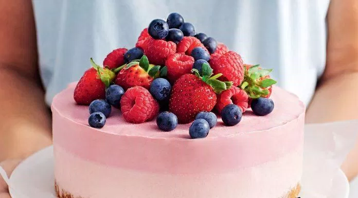Bánh cheesecake hỗn hợp berry (nguồn internet)