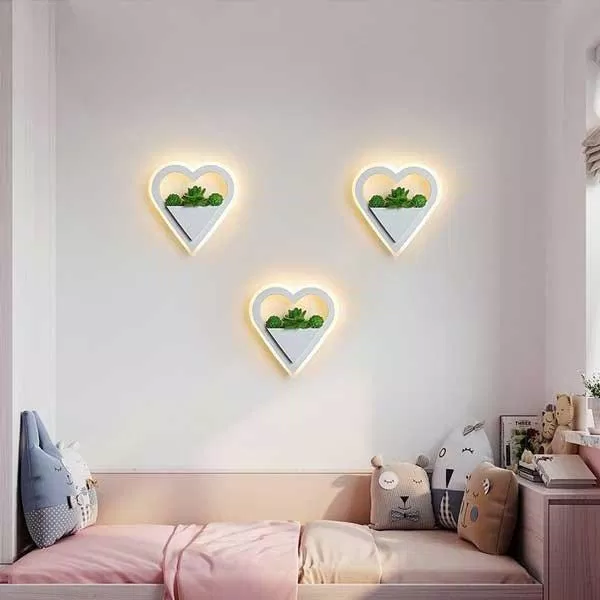 Đèn ngủ treo tường rất tiện lợi và dễ dùng (nguồn: Internet)