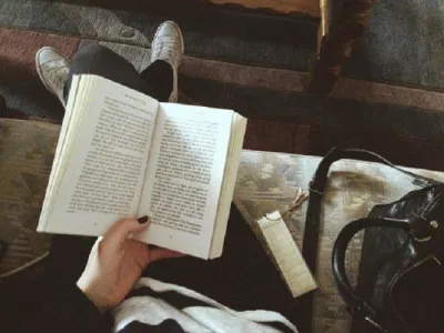 Dậy sớm đọc sách (Ảnh: Internet). Dậy sớm đọc sách (Ảnh: Internet).