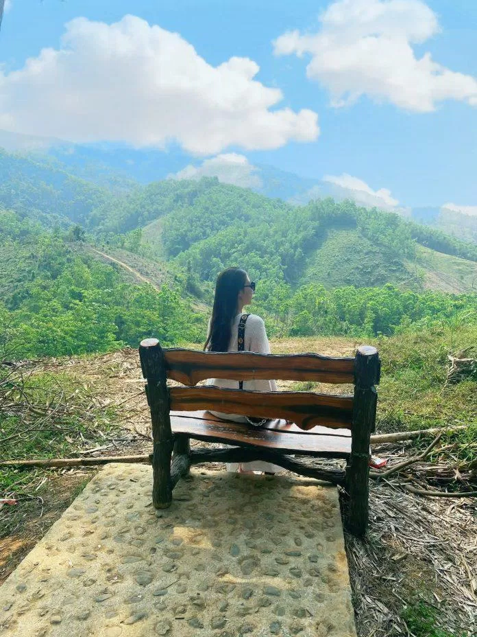 Khung ảnh A Lưới nhìn từ trên cao cực chill (Ảnh: Facebook Cecilia Khanh). Khung ảnh A Lưới nhìn từ trên cao cực chill (Ảnh: Facebook Cecilia Khanh).