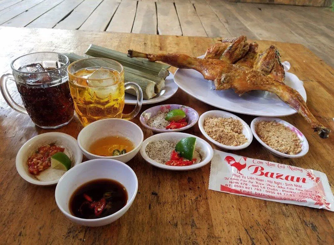 Gà nướng cơm lam của quán, (Ảnh: Internet)