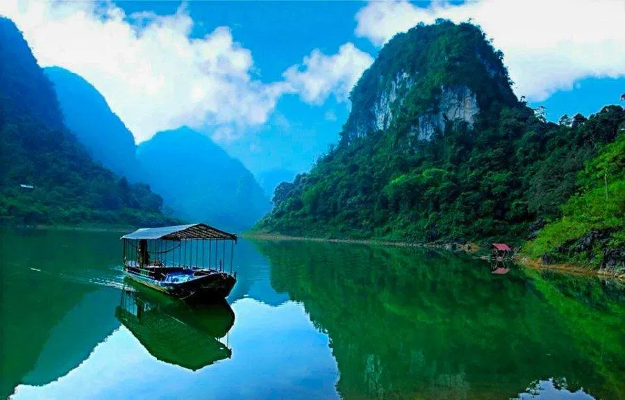 Hồ Thang Hen ở Cao Bằng (Ảnh: Internet). Hồ Thang Hen ở Cao Bằng (Ảnh: Internet).