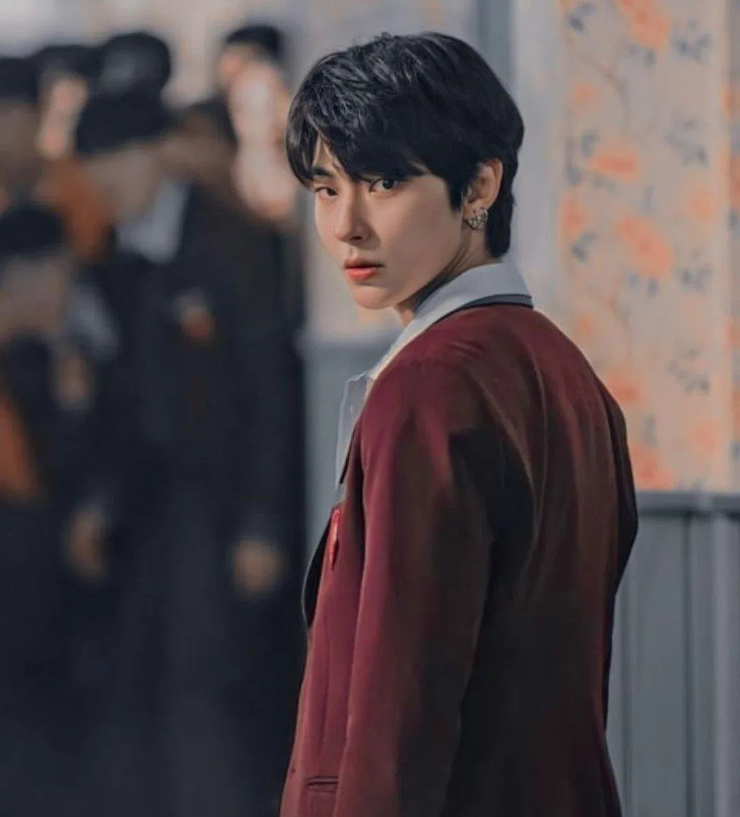 Chàng "Bad boy" ngoài lạnh trong ấm trong True Beauty (Ảnh: Internet)