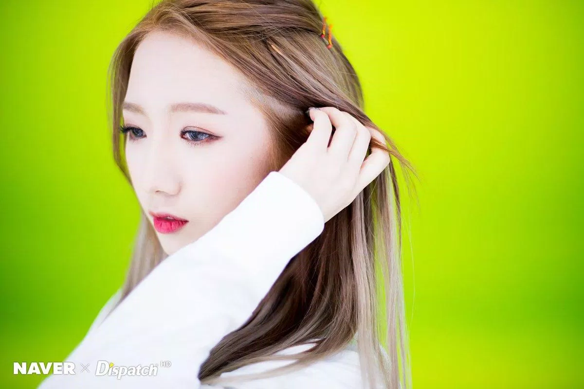 Meiqi (WJSN) sinh ngày 15 tháng 10 năm 1998 và sẽ tròn 23 tuổi vào năm nay. (Nguồn: Internet)