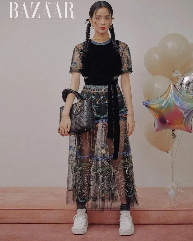 Nàng thơ Jisoo được bổ nhiệm làm Đại sứ toàn cầu của Dior (Nguồn: Internet). Nàng thơ Jisoo được bổ nhiệm làm Đại sứ toàn cầu của Dior (Nguồn: Internet).