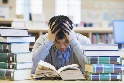 Du học sinh gặp khó khăn về tài chính (Nguồn: Internet). Du học sinh gặp khó khăn về tài chính (Nguồn: Internet).