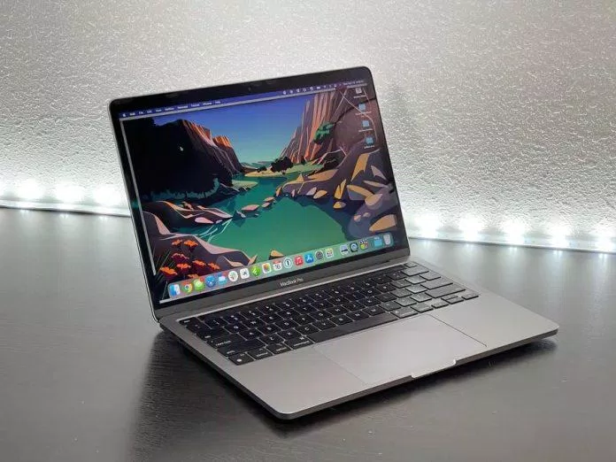 MacBook Pro 13 2020 M1 (Nguồn: Internet).