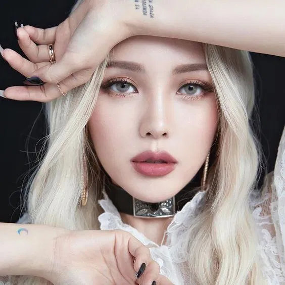 Nâu tây - mĩ nữ vừa an tĩnh vừa thanh lịch (Nguồn: Internet)