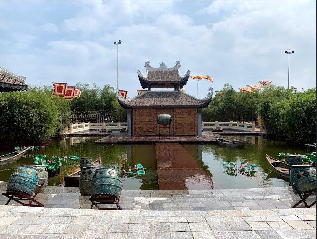 Sân khấu múa rối của công viên. (Ảnh: Internet) Sân khấu múa rối của công viên. (Ảnh: Internet)