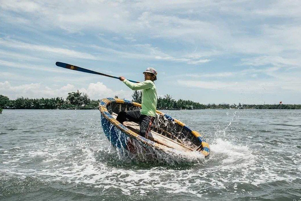 Múa thuyền thúng. (Ảnh: Internet)