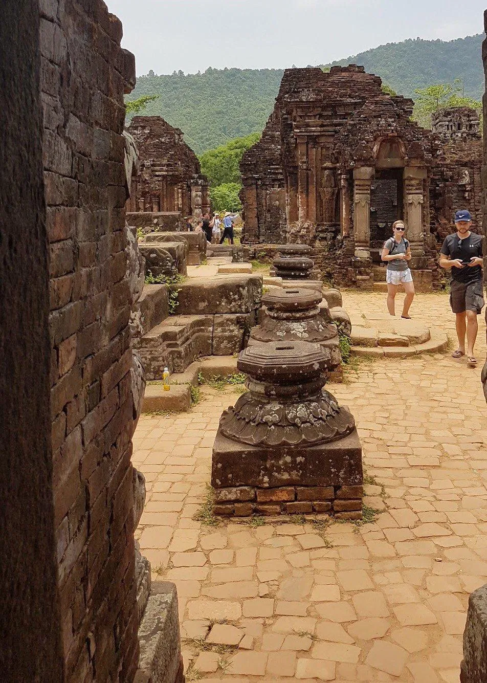 Một số công trình ở Mỹ Sơn. (Ảnh: Internet)