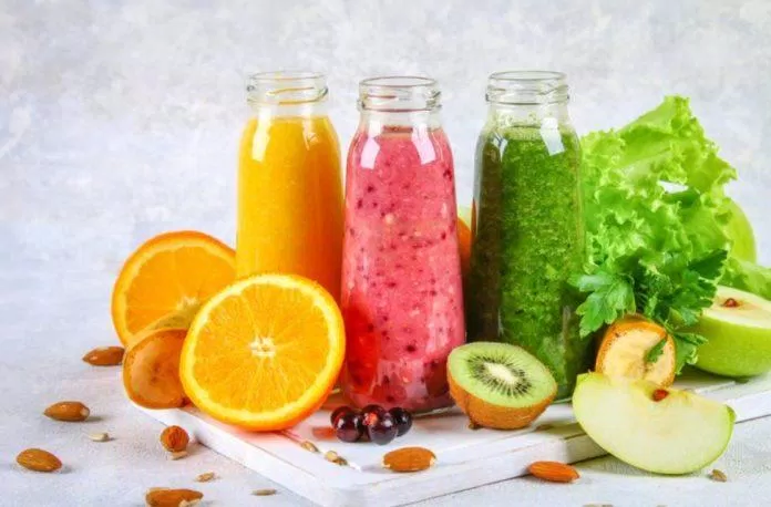 Các loại nước ép từ trái cây tự nhiên có rất nhiều chất dinh dưỡng, tuy nhiên không nên lạm dụng (Ảnh: Internet). Các loại nước ép từ trái cây tự nhiên có rất nhiều chất dinh dưỡng, tuy nhiên không nên lạm dụng (Ảnh: Internet).