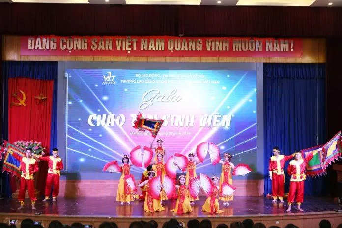 Tân sinh viên với phong trào đoàn hội (Nguồn: Internet)