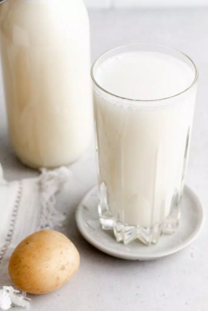 Sữa khoai tây chắc chắn sẽ đem đến cảm giác mới lạ, thử ngay nhé! (Ảnh: Internet).