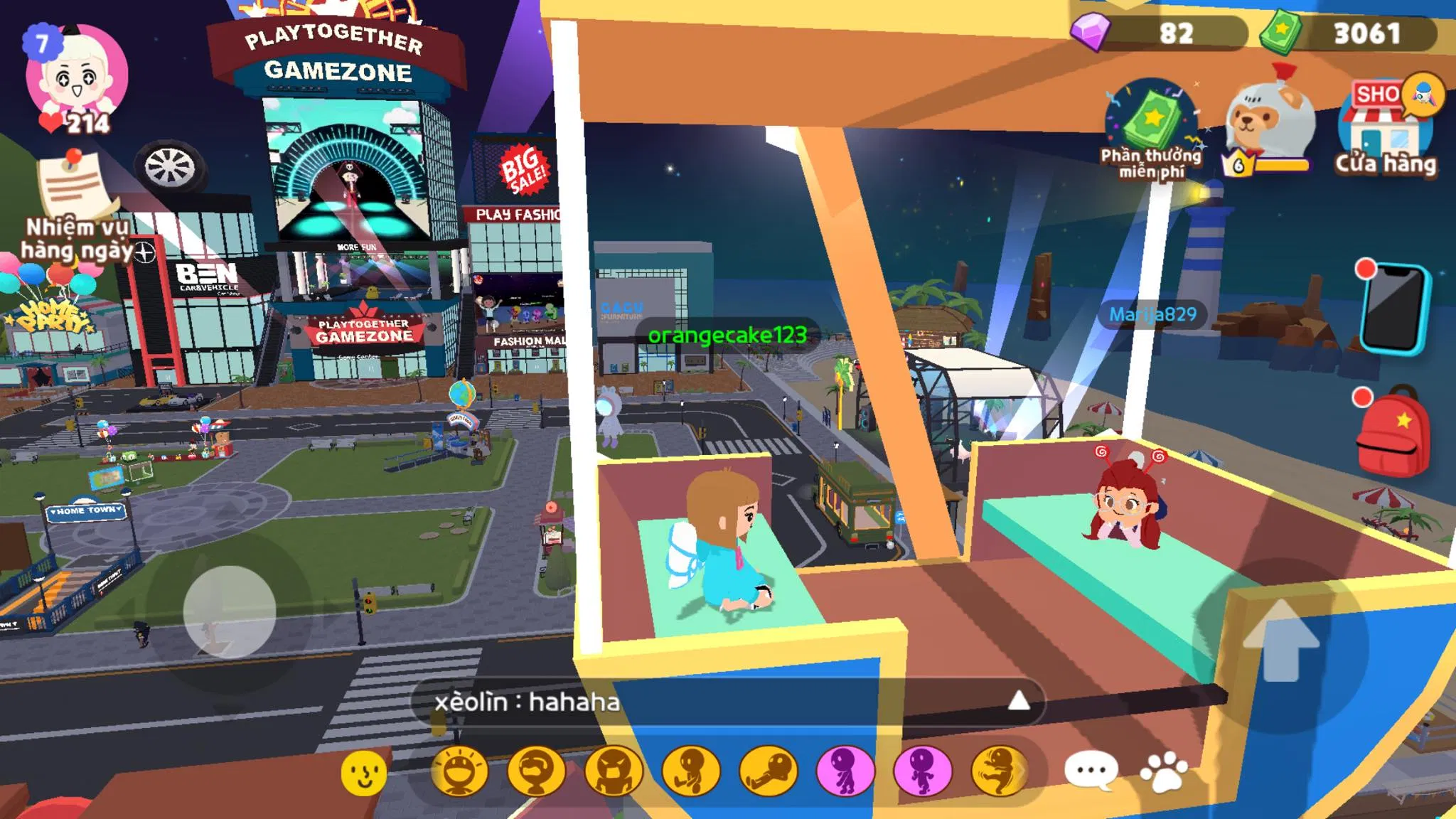 Cùng bạn bè đi vòng xoay (Nguồn: BlogAnChoi). Cùng bạn bè đi vòng xoay (Nguồn: BlogAnChoi).