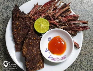 đĩa thịt trâu gác bếp
