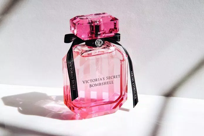 Victoria’s Secret Bombshell với tone hồng đặc trưng (Nguồn: Internet)