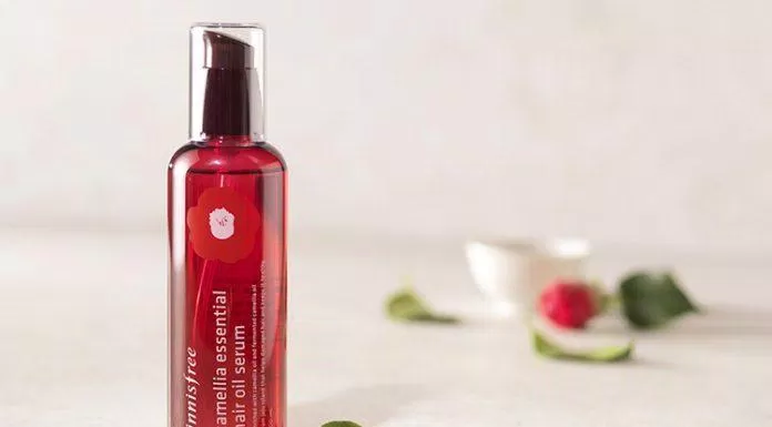 Innisfree Camellia Essential Hair với hương hoa thơm ngát (Nguồn: Internet)