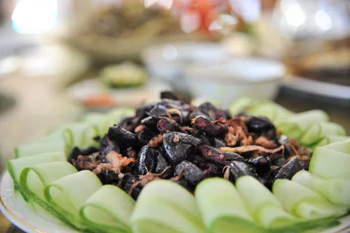 Trám đen - đặc sản của Cao Bằng (Nguồn: Mác Kham). Trám đen - đặc sản của Cao Bằng (Nguồn: Mác Kham).