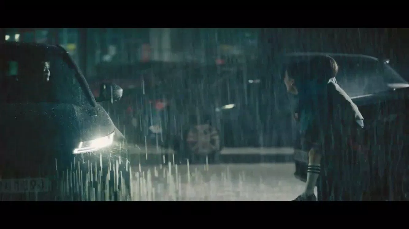 Yeo-wool bị mất chìa khóa xe và vô tình gặp Na-yoon (nguồn: internet) Yeo-wool bị mất chìa khóa xe và vô tình gặp Na-yoon (nguồn: internet)