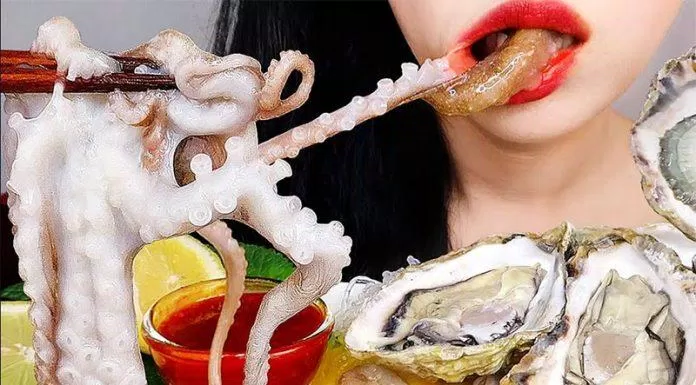 Thử thách ăn bạch tuộc sống, bạn dám không? (Nguồn: Internet)
