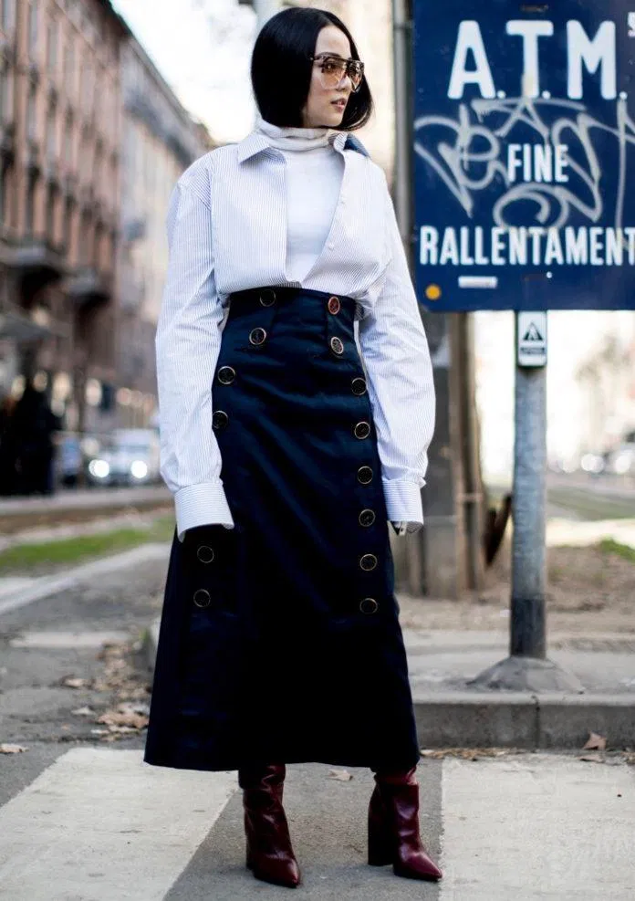 Không cần cài hết nút sẽ giúp bộ trang phục thêm phần khác biệt (Nguồn: Internet)