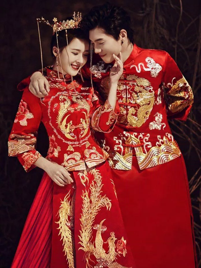 Bạn đã bao giờ nghĩ đến việc chụp ảnh với áo cưới quốc gia Châu Á chưa? Chúng tôi tự hào là những người giúp bạn thực hiện điều đó. Với nhiều loại áo cưới đẹp và đa dạng, chúng tôi sẽ giúp bạn thể hiện phong cách và tôn vinh vẻ đẹp truyền thống của đất nước.