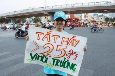 Nên tắt máy xe nếu đợi trên 25 giây (Nguồn: Internet). Nên tắt máy xe nếu đợi trên 25 giây (Nguồn: Internet).