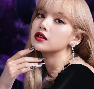 Lisa không chỉ thành công ở mảng âm nhạc mà còn là biểu tượng thời trang toàn cầu (Nguồn: Internet). Lisa không chỉ thành công ở mảng âm nhạc mà còn là biểu tượng thời trang toàn cầu (Nguồn: Internet).