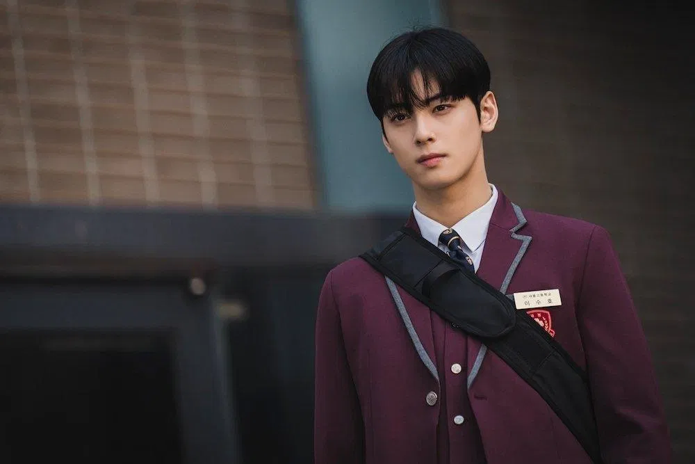 Sở hữu vẻ ngoài điển trai nhưng Cha Eun Woo vẫn có biểu cảm khá "đơ" trên phim (Ảnh: Internet)