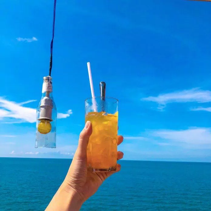 Trà đào dầm nhất định phải uống thử (Nguồn: minhlakhenh). Trà đào dầm nhất định phải uống thử (Nguồn: minhlakhenh).