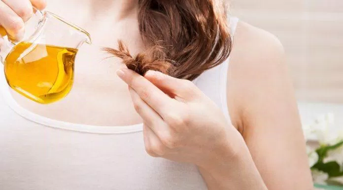 Dầu oliu giúp dưỡng ẩm và làm mềm tóc (Nguồn: Internet).