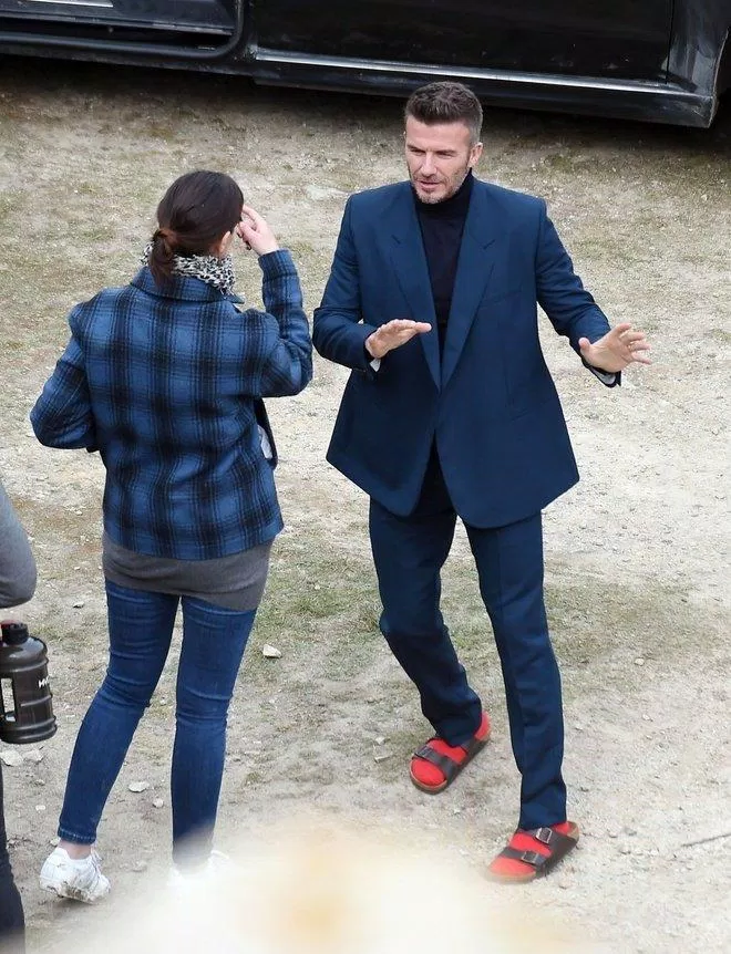 David Beckham đi tất và giày (Nguồn: Internet)