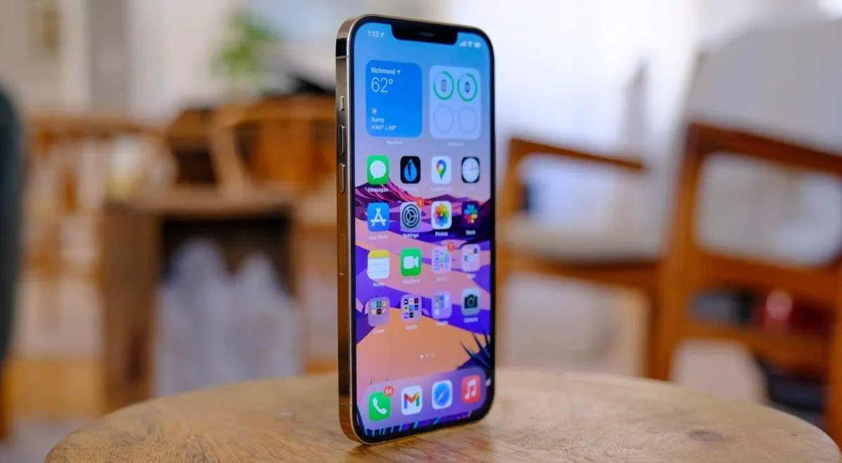 Iphone 12 Pro Max với màn hình 6,7 inch (Nguồn: Internet).