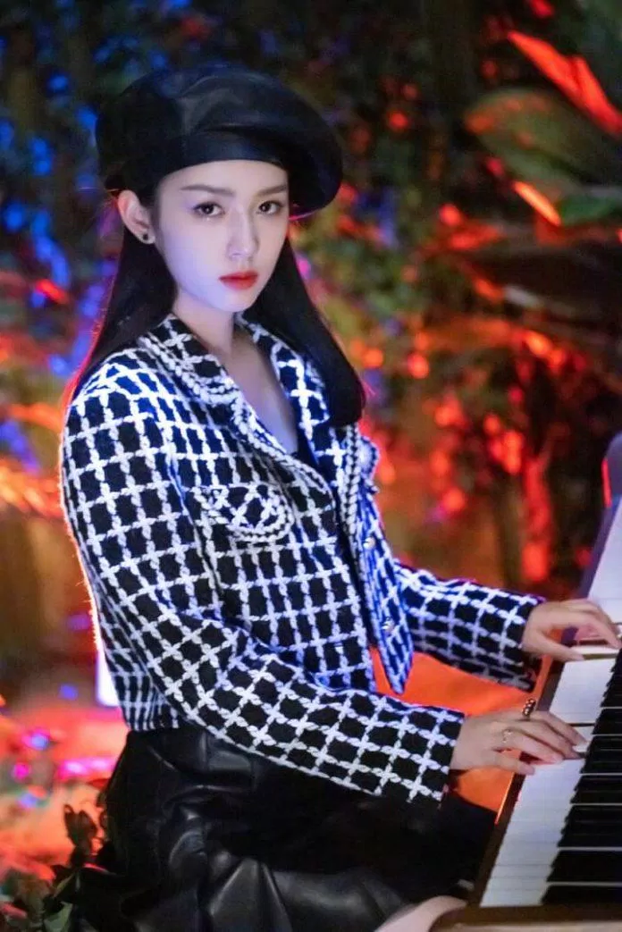 Châu Dã tham dự lễ hội thời trang quốc tế Belle (Nguồn: Internet). Châu Dã tham dự lễ hội thời trang quốc tế Belle (Nguồn: Internet).