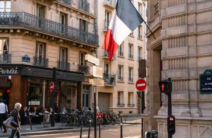 Thành phố lãng mạn của Pháp (nguồn: Internet).