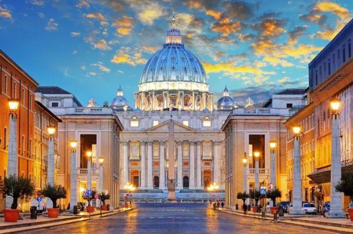 Bảo tàng Vatican và Nhà nguyện Sistine (nguồn Internet).