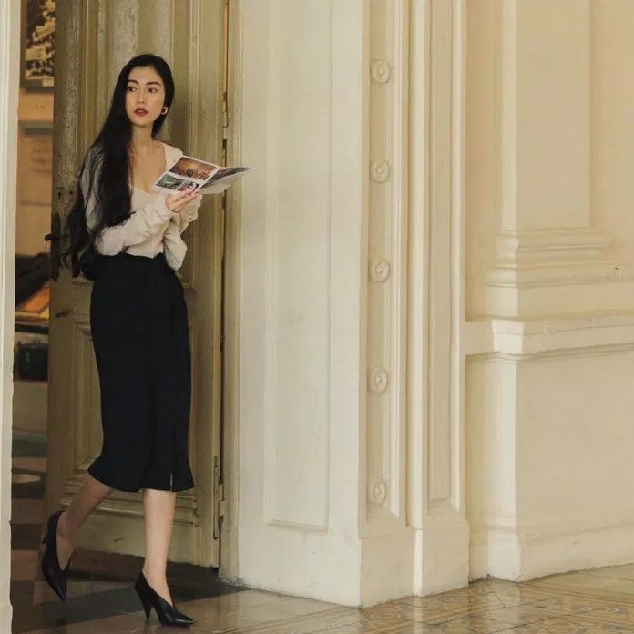 Vẻ đẹp cổ điển của Helly Tống (Nguồn ảnh: Internet). Vẻ đẹp cổ điển của Helly Tống (Nguồn ảnh: Internet).