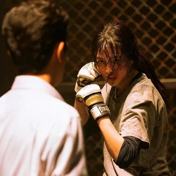 Tranh cãi cảnh nóng 18+ trong My Name của đả nữ Han So Hee: Có phải là thừa thãi? ấn tượng bộ phim Han So Hee My name my name 2021 My name netflix phim hành động