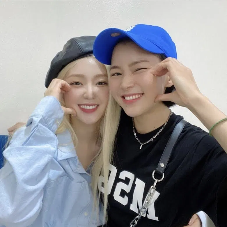 Tất nhiên, luôn luôn có ngoại lệ xảy ra. Có thể thấy như hình ảnh: Irene của Red Velvet cùng với dancer Sunny của Team Switch này đây! (Ảnh: Instagram @sunny_switch)