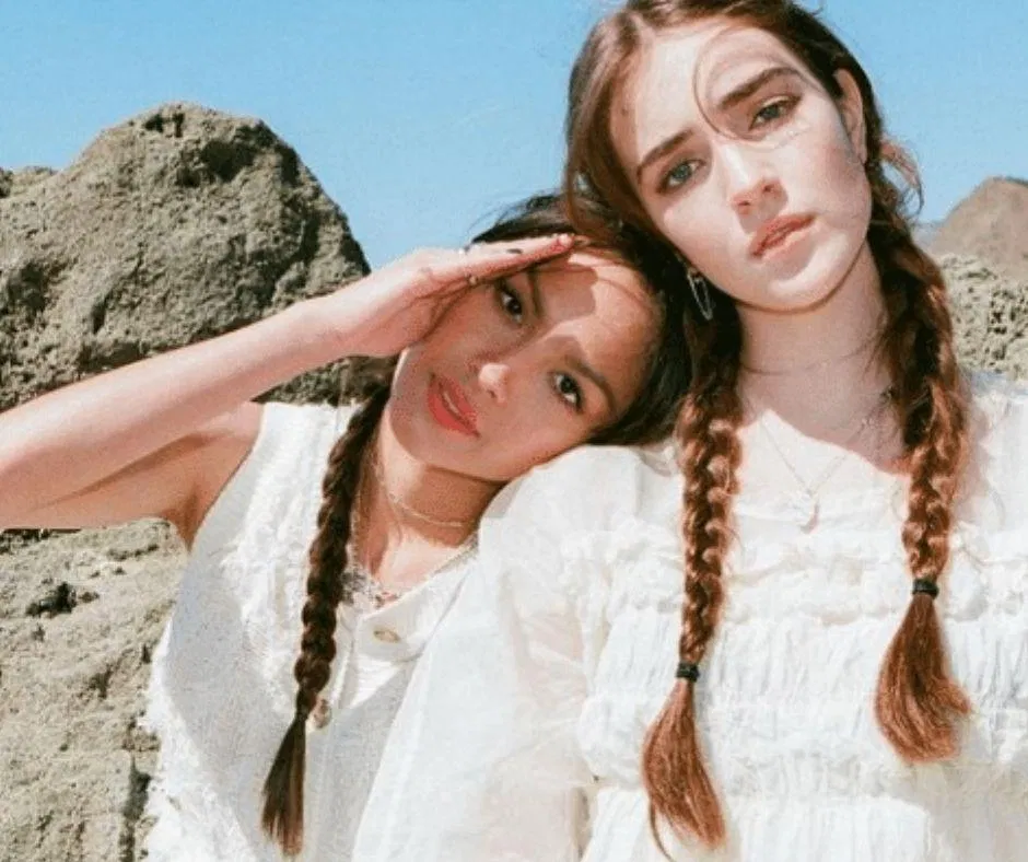 Lựa chọn họa tiết như bèo nhún làm điểm nhấn (Ảnh: Internet)